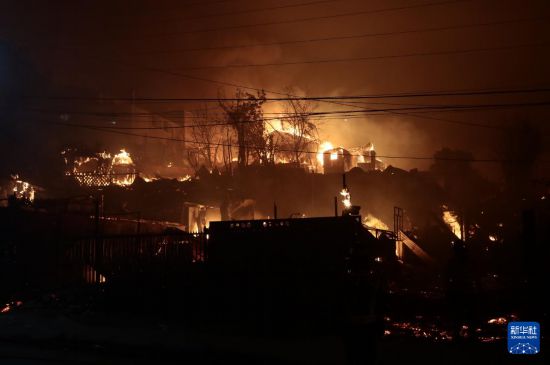 这是1月18日在智利比奥比奥大区彭科市拍摄的受灾区域。新华社发