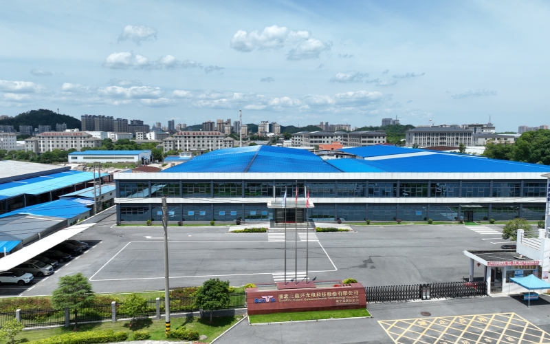 三赢兴智能光电科技有限公司。