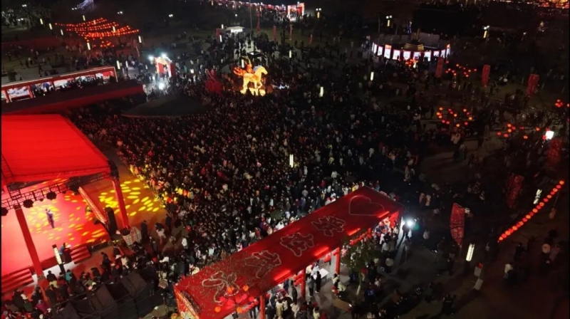 广济时光景区灯会。